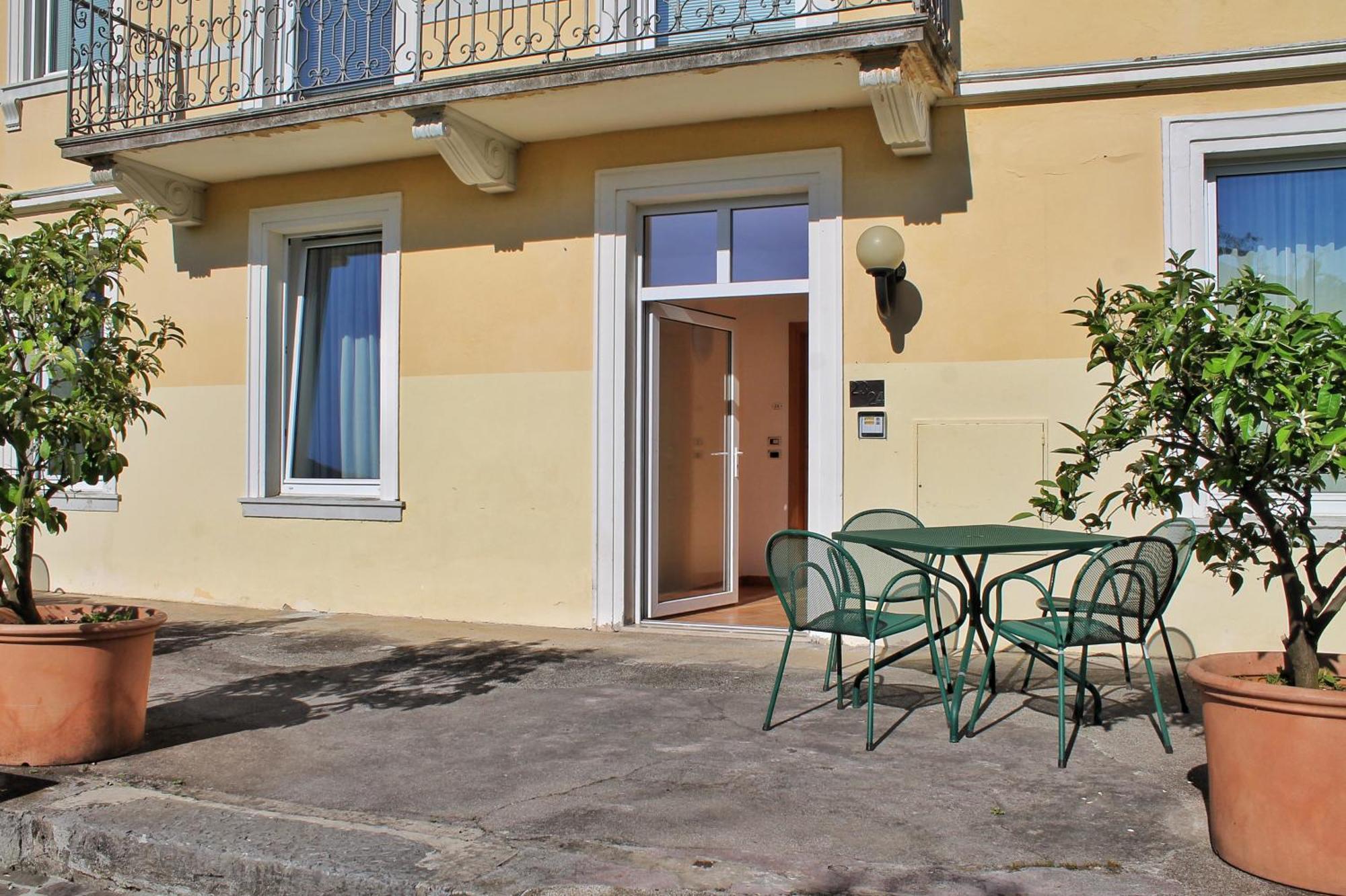 Aparthotel Englovacanze Рива-дель-Гарда Экстерьер фото